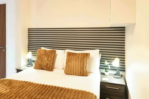 Leigh Street, Liverpool - Host & Stay