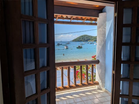Suite, 1 Bedroom, Sea View | Property grounds