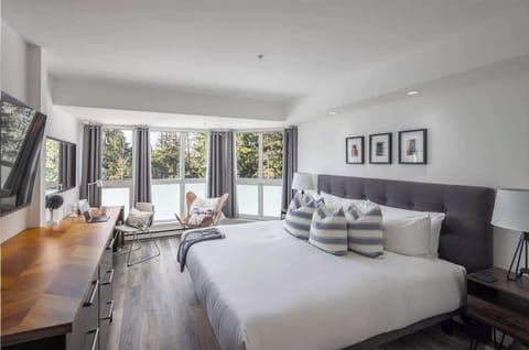 Master bedroom with King bed and dedicated office space