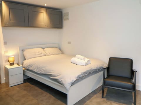 1 bedroom, WiFi (free), individually decorated, individually furnished