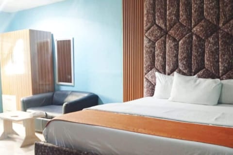 Standard Single Room | Free WiFi