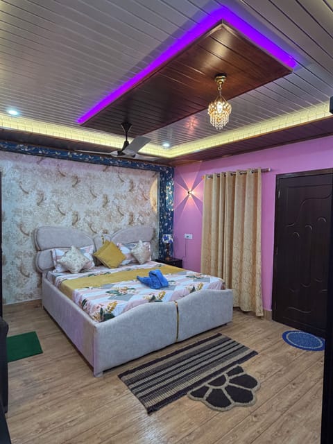 Deluxe Double Room, Balcony, Hill View | Blackout drapes, free WiFi