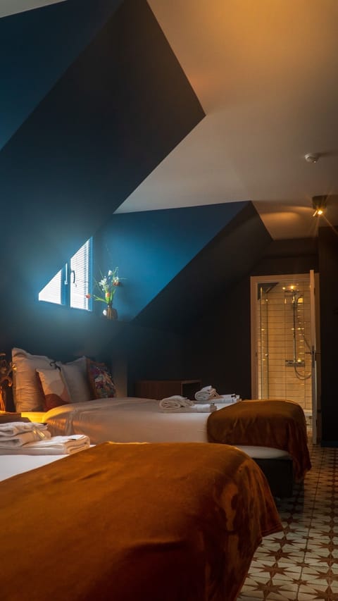 Luxury Quadruple Room | Egyptian cotton sheets, hypo-allergenic bedding, down comforters