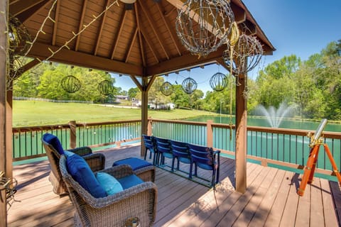 House (4 Bedrooms) | Front of property