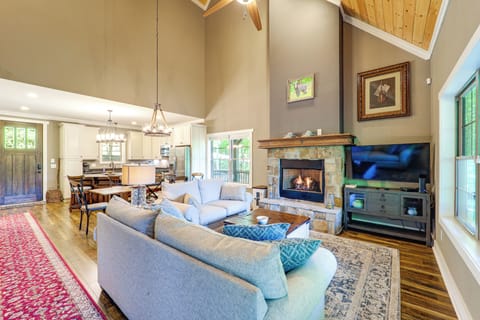 House (3 Bedrooms) | Front of property