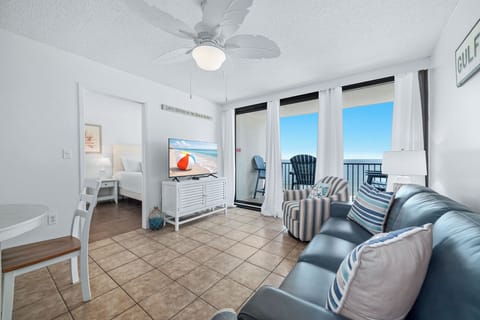 Welcome to Island Winds West 879!