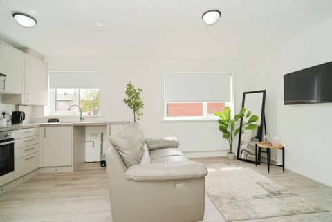 House, 2 Bedrooms | Living area