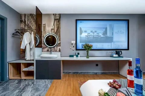 Superior Double Room | In-room safe, laptop workspace, free WiFi