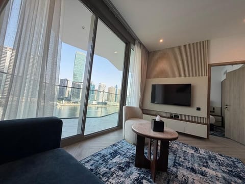 Deluxe Apartment, 2 Bedrooms, Balcony, Canal View | Interior