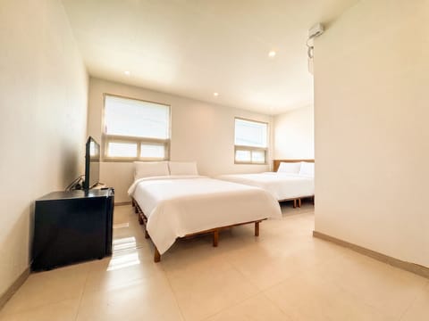Superior Triple Room, Non Smoking | Premium bedding, down comforters, pillowtop beds, free minibar