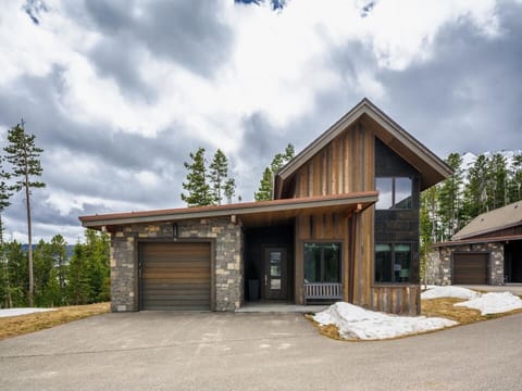 Garage, Indoors, Gate, Architecture, Building