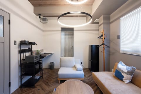 Basic Room, Multiple Beds, Non Smoking, Kitchenette | Private kitchen | Shared fridge, microwave