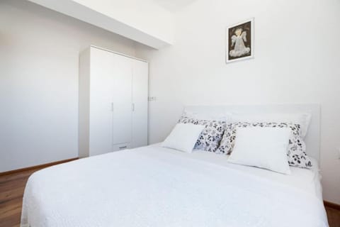 Apartment (A1) | Iron/ironing board, WiFi (free)