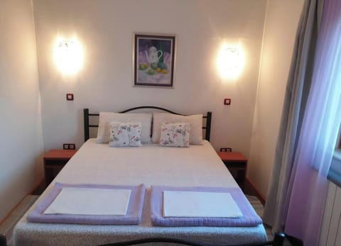 Apartment (A1) | Iron/ironing board, WiFi (free)