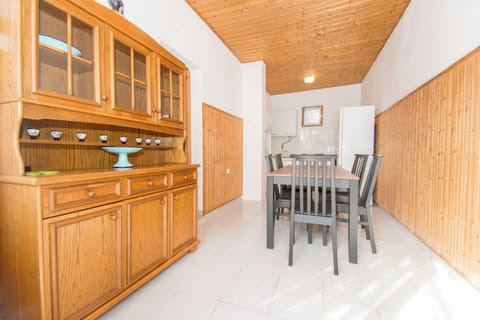 Apartment (A1) | Dining