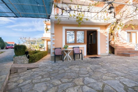 Studio (A1) | Terrace/patio
