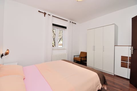 Apartment (A1) | Iron/ironing board, WiFi (free)