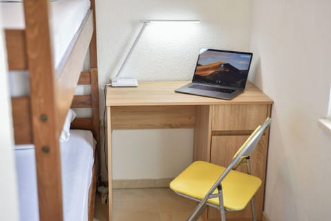 House | In-room safe, iron/ironing board, free WiFi