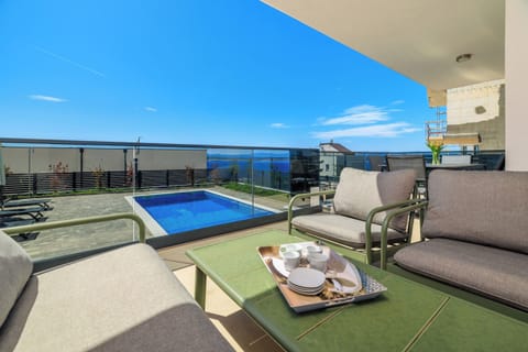 Villa | Terrace/patio