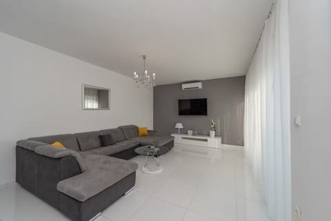 Villa | Living room