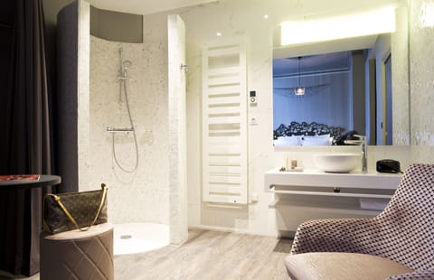 Free toiletries, hair dryer, bathrobes, slippers