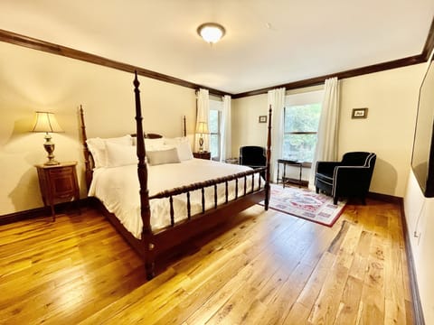 Deluxe Double Room, Private Bathroom