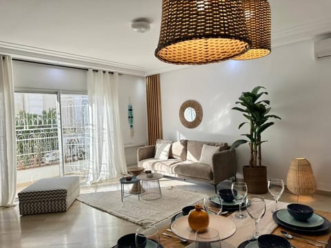 Apartment, 2 Bedrooms, Balcony | Living area