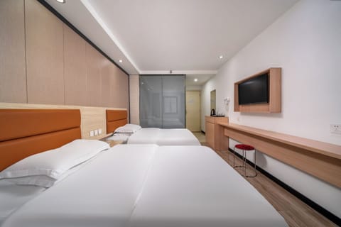 Family Triple Room, Patio | Free WiFi