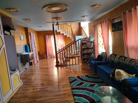 Bungalow, Mountain View | Interior