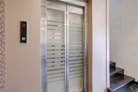 Elevator