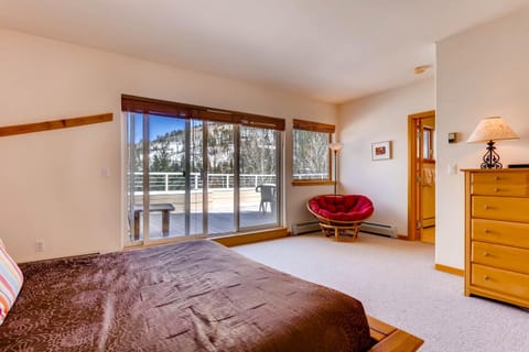 Condo, Multiple Beds (Savoy Villas 4B, Vail Top Floor 3BD C) | 3 bedrooms