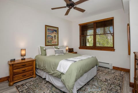 House, 2 Queen Beds (Brookside Townhome 201,  3BD in Avon ) | 3 bedrooms