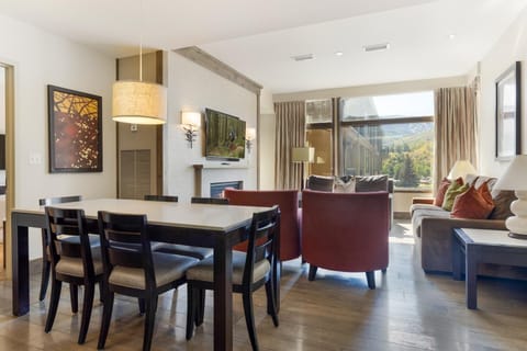 Condo, 1 King Bed (Riverfront Resort & Spa 421A, 1BD Con) | Living area