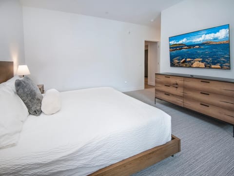 Condo, Multiple Beds (Frontgate 305, 3 BD Condo in Avon wit) | 3 bedrooms