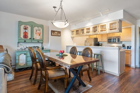 Condo, Multiple Beds (Borders Lodge L403 2BD Beaver Creek S) | Dining