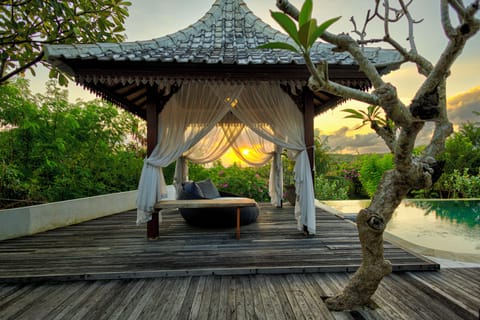 Sundeck
