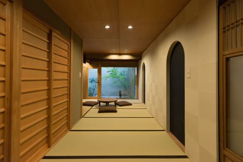 Holiday Rentals | Living area | Flat-screen TV