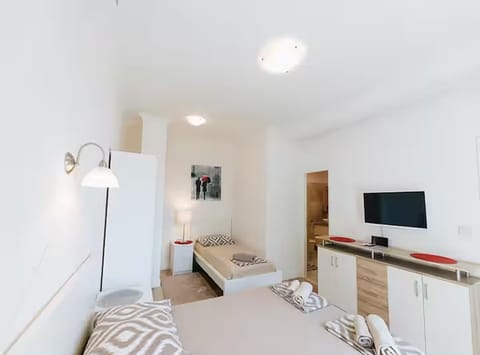 Apartment (Three Bedroom Apartment with Sea View) | 2 bedrooms, cribs (surcharge)