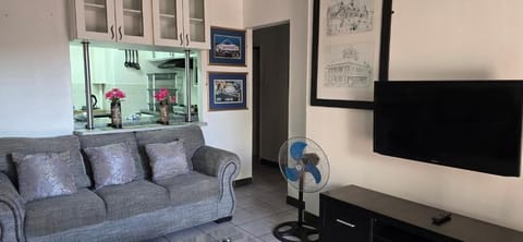 Apartment, 3 Bedrooms | Living room