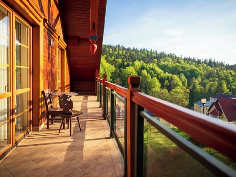 Superior Suite, Multiple Beds | In-room safe, desk, laptop workspace, blackout drapes