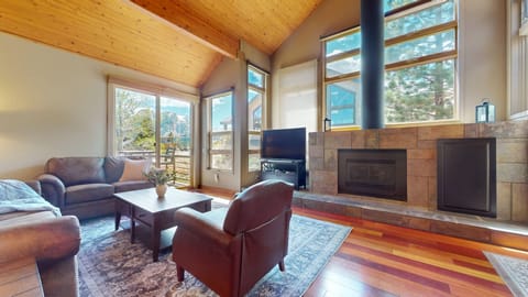 Townhome, 3 Bedrooms | Living area | Smart TV, streaming services