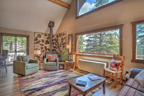 Ferguson Cabin - Open living room perfect for soaking in the CO views.