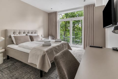 Double or Twin Room | Desk, iron/ironing board, free WiFi
