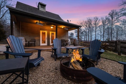 Cabin, Private Bathroom (Blue's Barn) | Exterior