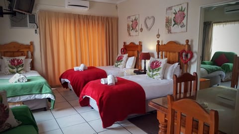 Family Unit  | Iron/ironing board, WiFi (surcharge)