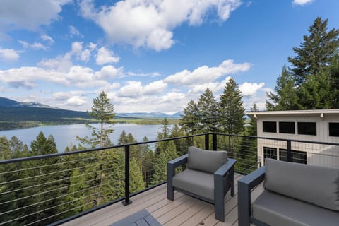 Welcome to Lion Peak Lodge!
