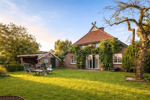 Dat Landhuus Bockhorn - charmanter Wohnbereich im friesischen Stil