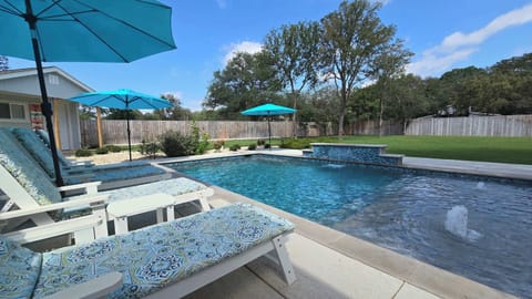 Room for everyone, memories for a lifetime -Welcome to Gruene Gables