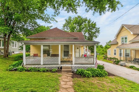 Bonner Springs Vacation Rental | 3BR | 1BA | 1,000 Sq Ft