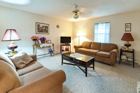 Apartment (2 Bedrooms) | Front of property